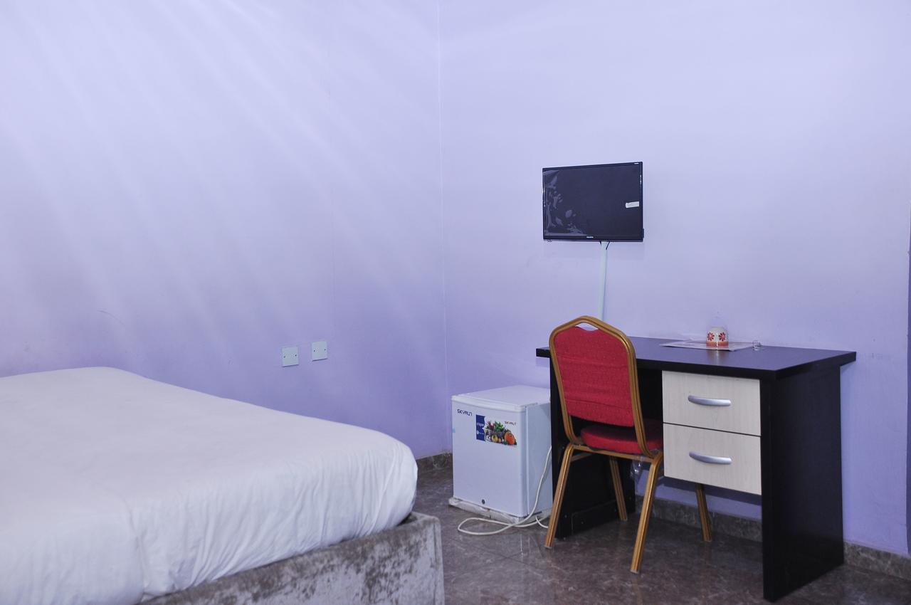 California Garden, Hotel & Suites Onitsha  Exterior foto