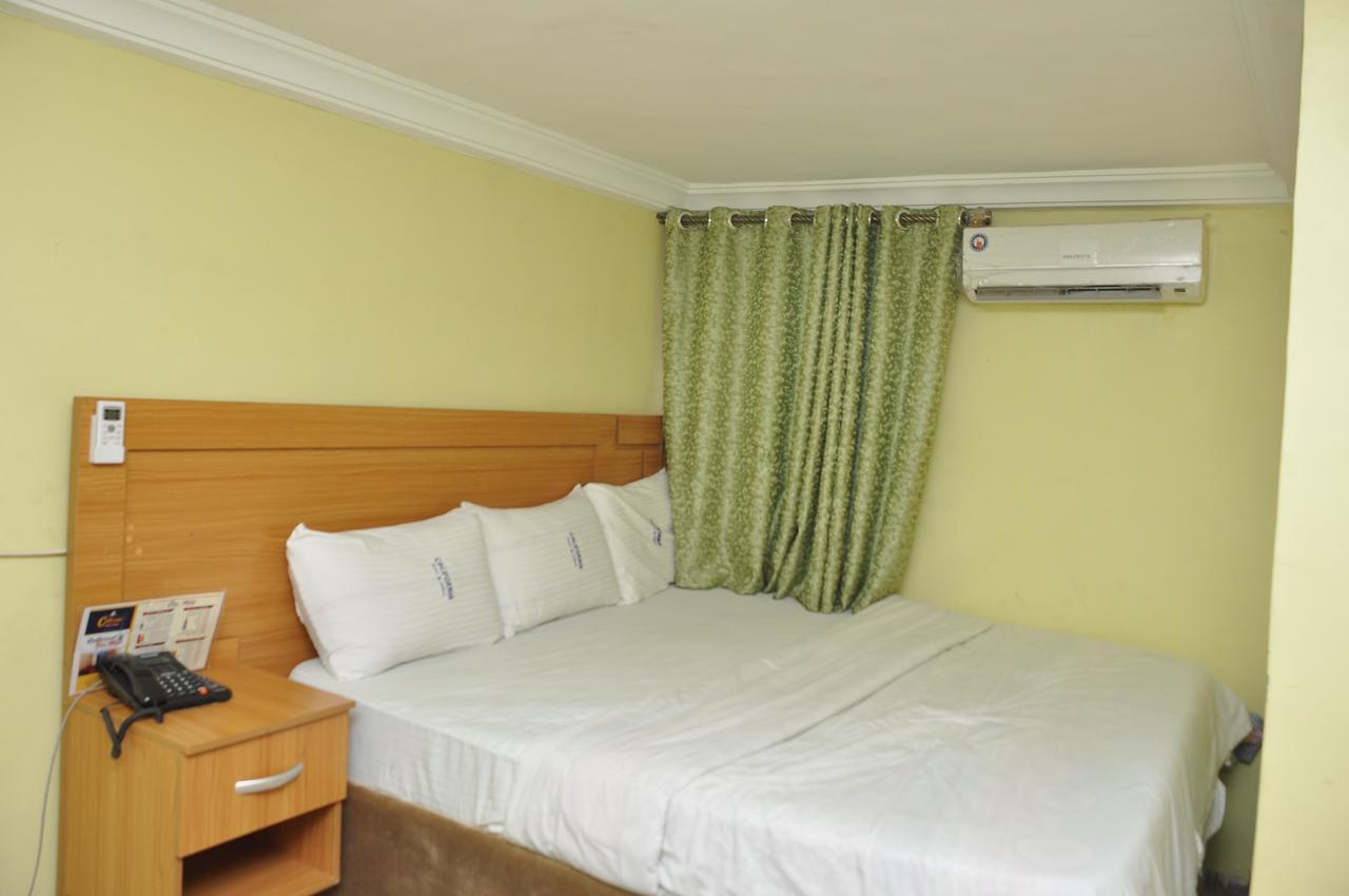 California Garden, Hotel & Suites Onitsha  Exterior foto